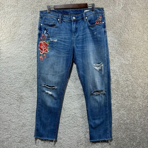 BLANKNYC Crop Girlfriend Jeans Women's 28 Blue Rose Embroidered Distressed Denim - Picture 3 of 16